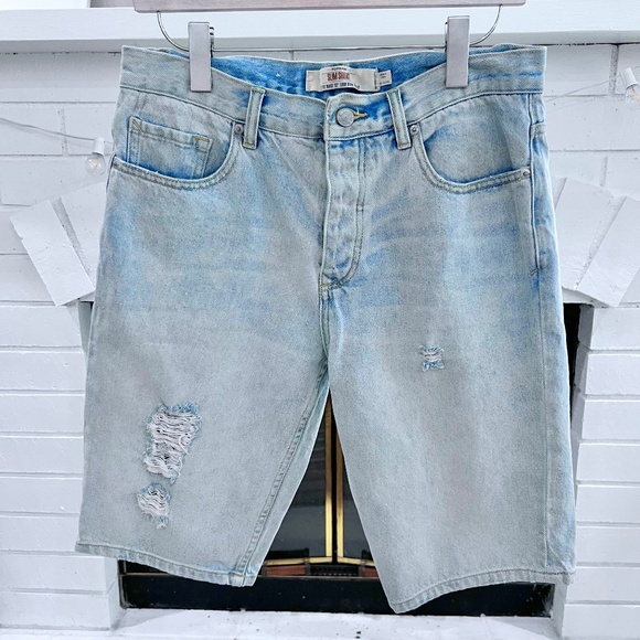 TOPMAN Distressed Denim Slim Shorts - Picture 1 of 4